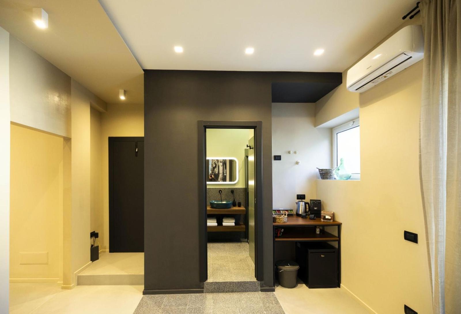 Alma House Apartment Наполи Екстериор снимка