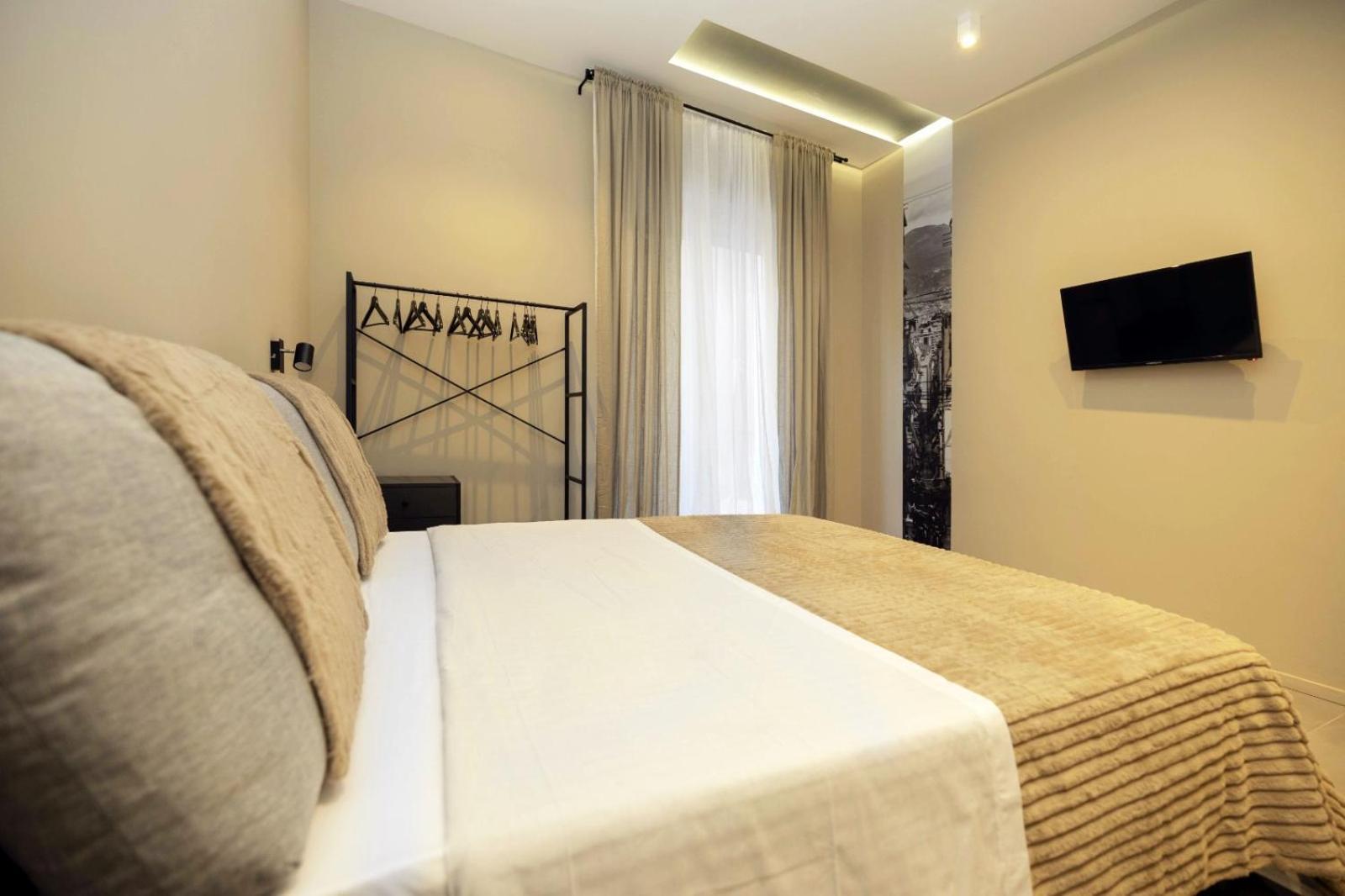 Alma House Apartment Наполи Екстериор снимка