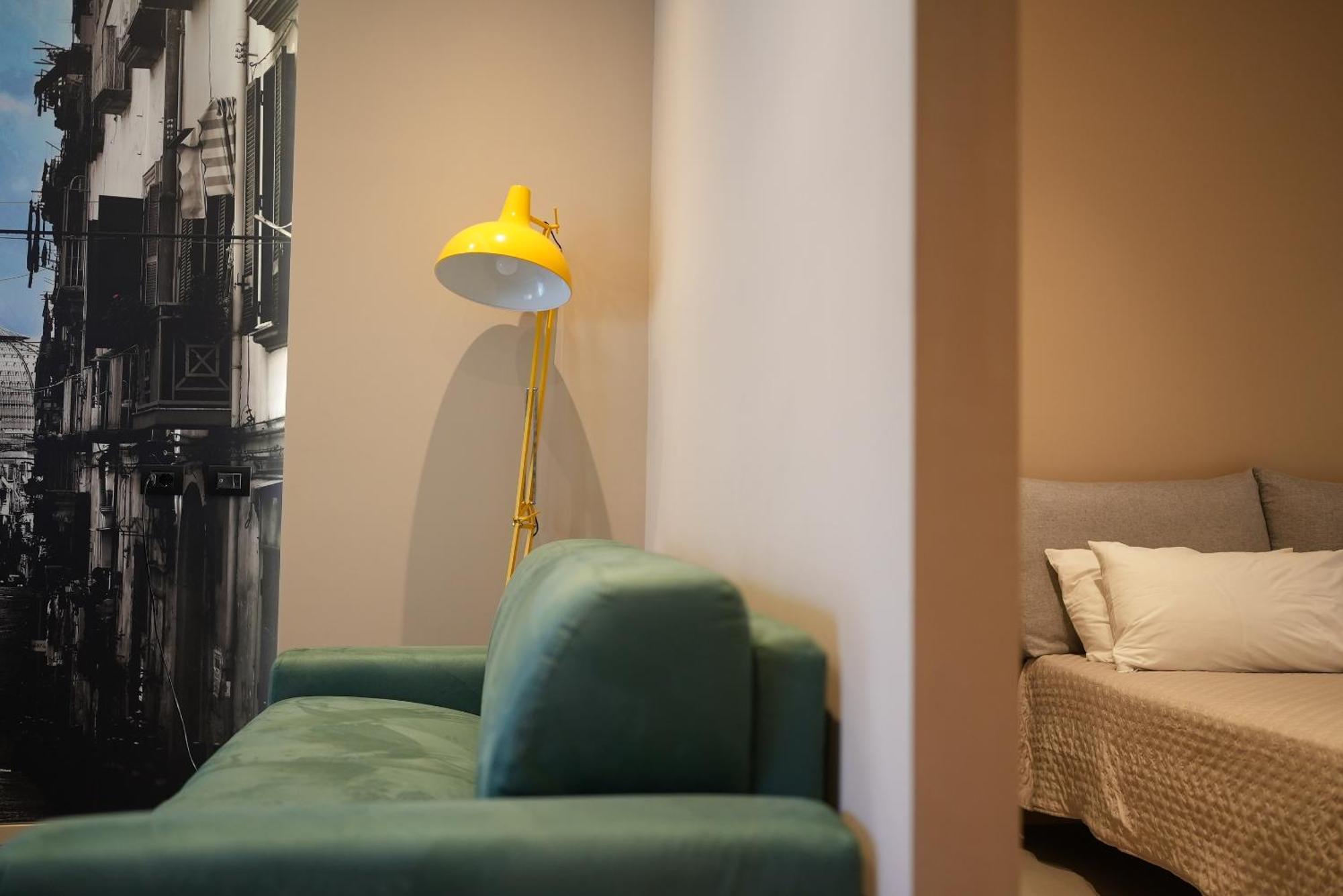 Alma House Apartment Наполи Екстериор снимка