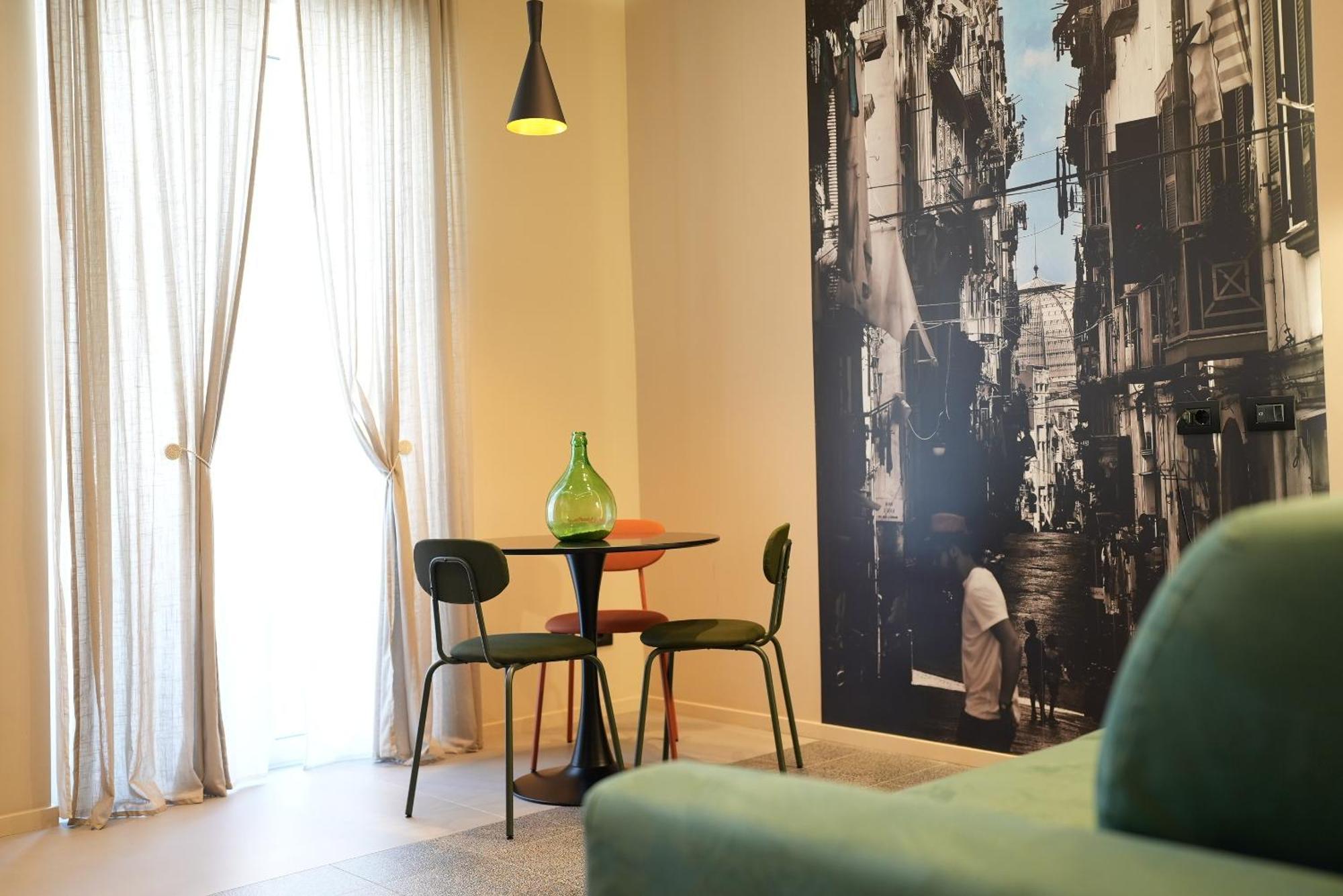 Alma House Apartment Наполи Екстериор снимка